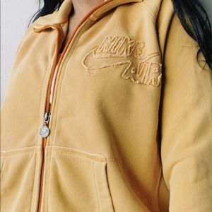 Women’s Nike Air Zip Up